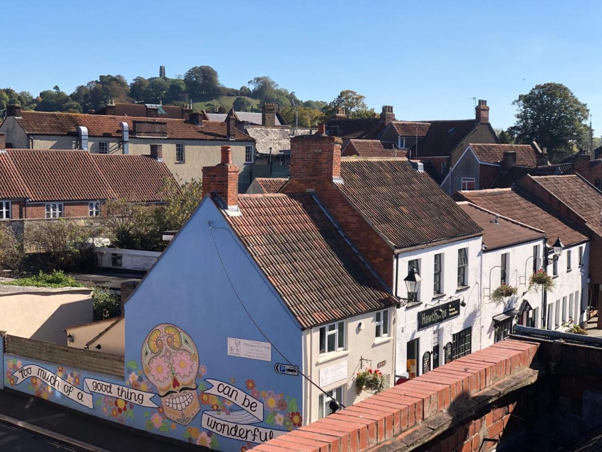 Glastonbury Secret Retreat - 1 Bd Split-Level Apt, Sleeps 3 Exterior photo